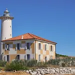 Lovely Flat Just 400mt From The Sea Apartman *