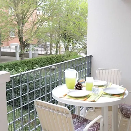 Lovely Flat Just 400mt From The Sea