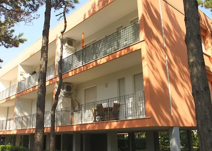 Lovely Flat Just 400mt From The Sea