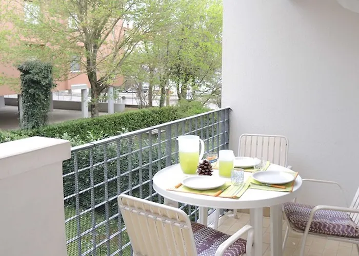 Lovely Flat Just 400mt From The Sea