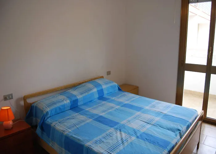 Apartment Lovely Flat Just 400mt From The Sea