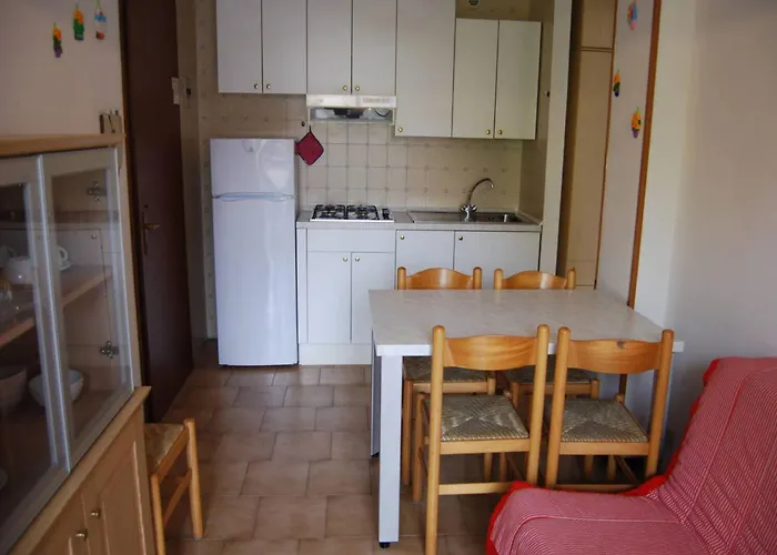 Lovely Flat Just 400mt From The Sea